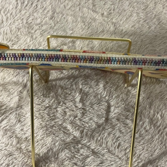 ⭐️HOST PICK⭐️ Dooney & Bourke Rainbow Zipper Keychain Wristlet EUC - Picture 8 of 16